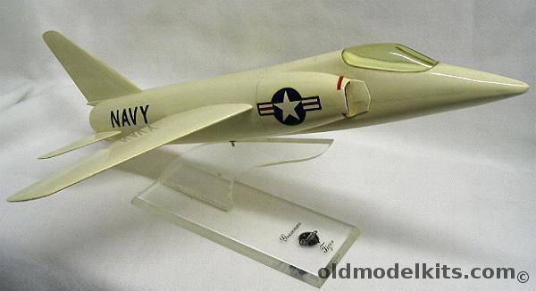 Topping Grumman Tiger F11F plastic model kit